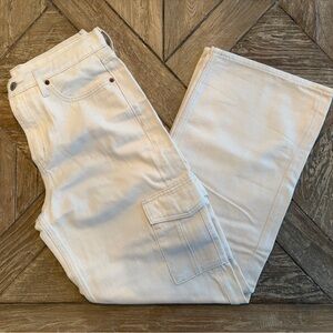 Old Navy Cream Extra High-Rise Wide Leg Jeans
